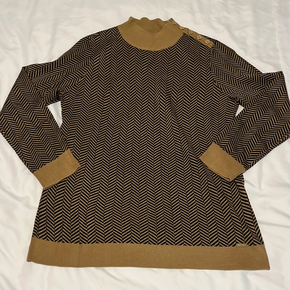 Calvin Klein women’s size medium camel and black pattern turtleneck sweater